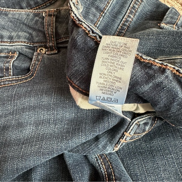 Maurices (4 Long) Mid-Rise Dark Wash Denim - Picture 9 of 9